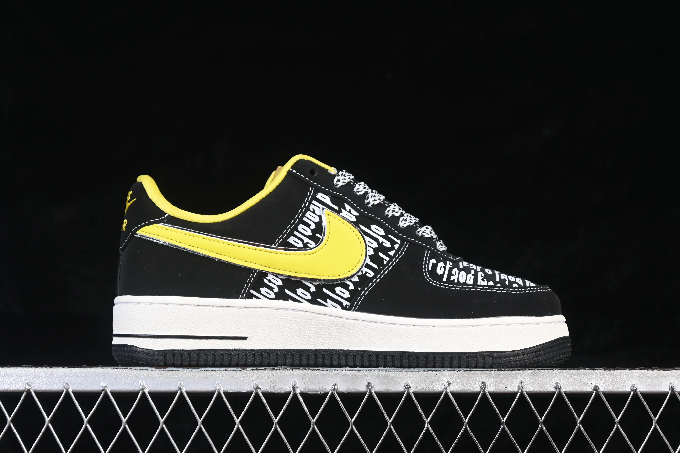 All categories Nk Air Force 1 Air Force series Nk Air Force 1 Low Air Force low-top Nike Air Force 1'07 Low joint yellow hook grimace Air Force low-top casual sneakers SY1388-012